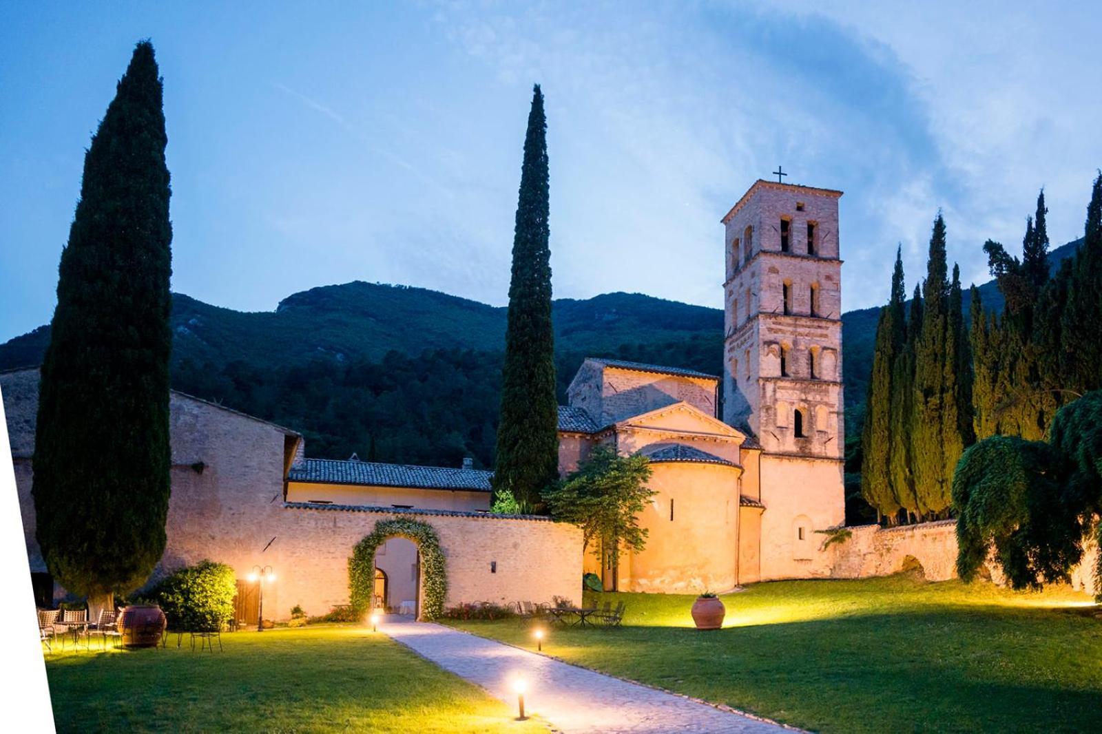 Abbazia San Pietro In Valle Ferentillo ภายนอก รูปภาพ