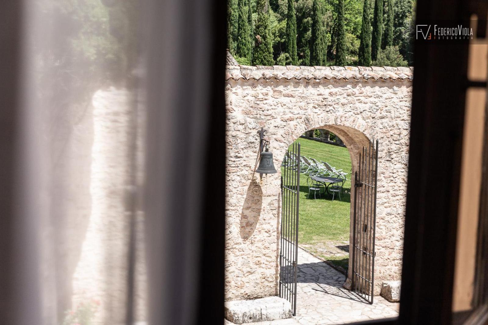 Abbazia San Pietro In Valle Ferentillo ภายนอก รูปภาพ