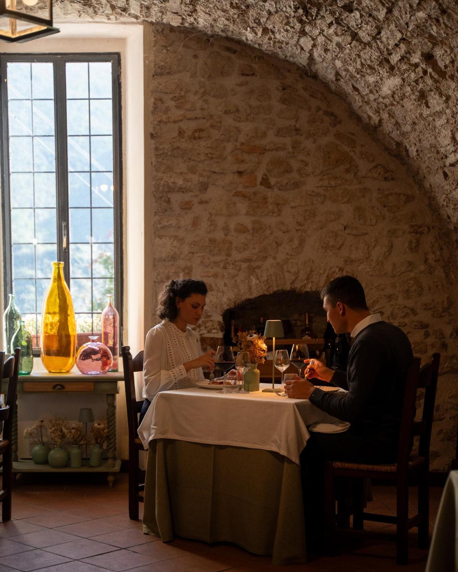 Abbazia San Pietro In Valle Ferentillo ภายนอก รูปภาพ